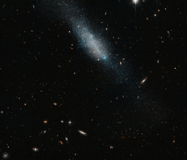 #фото дня | Неправильная галактика ESO 149-3. Фото.