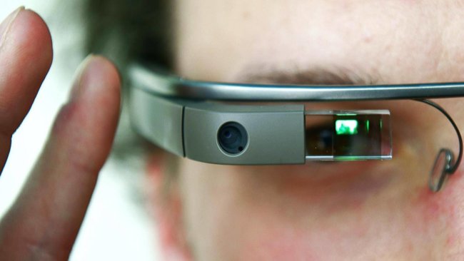 Хирурги провели операцию с использованием виртуальной реальности и Google Glass. Фото.