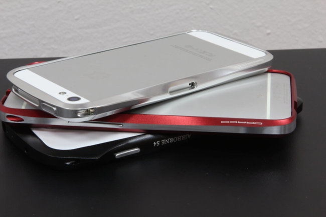 Стильные аксессуары Draco Design для смартфонов iPhone 5/5s, Galaxy S4, HTC One. Фото.