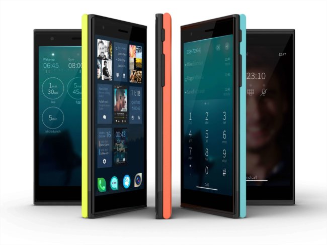 В Финляндии начались продажи смартфона Jolla. Фото.