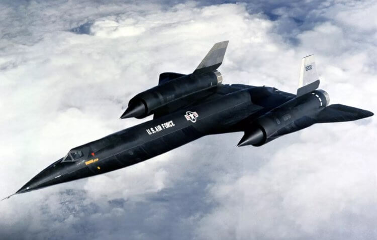 Lockheed Martin разрабатывает наследника легендарного самолета-шпиона SR-71 Blackbird. Самолет SR-71 Blackbird. Фото.