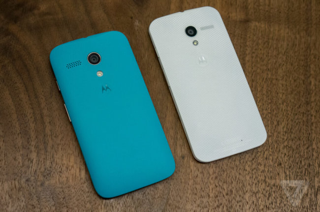 Moto G (слева) и Moto X (справа)