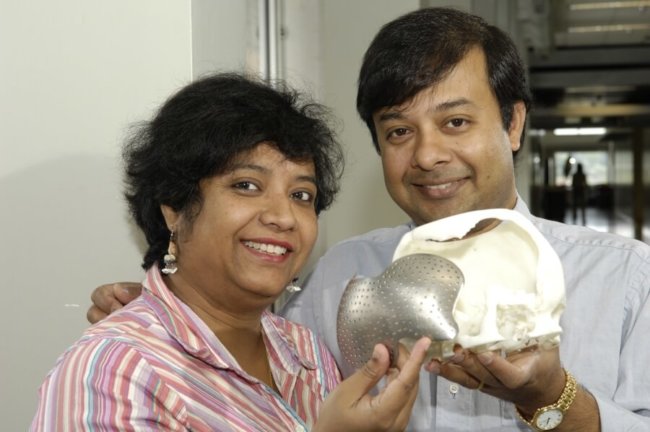 Ученые ведут разработку печатных 3D-имплантатов из стали и титана. Фото.
