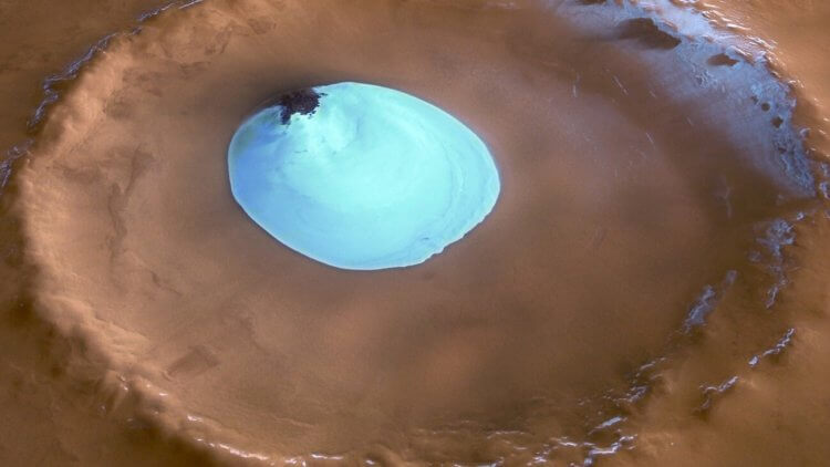 Марсоход «Кьюриосити» обнаружил на Марсе древнее пресноводное озеро. Фото.