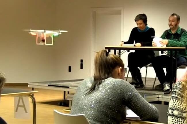 В бельгийских школах хотят использовать дронов-наблюдателей. Фото.
