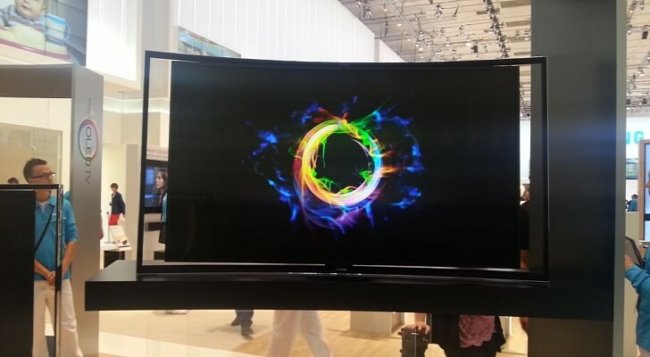 Samsung: до массовости OLED-телевизоров должно пройти 3-4 года. Фото.