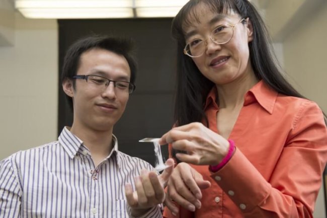 Американский студент нашел способ снизить риск возгорания литий-ионных батарей. Фото.