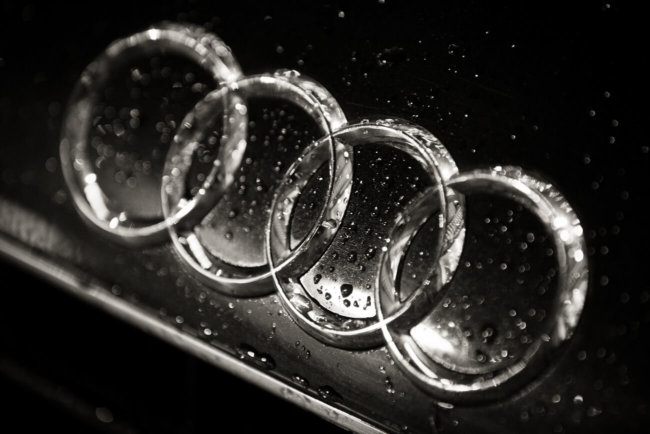 Система Audi Online упростит движение на светофорах. Фото.
