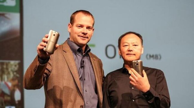 HTC назвала смартфон Galaxy S5 дешевым пластиком. Фото.