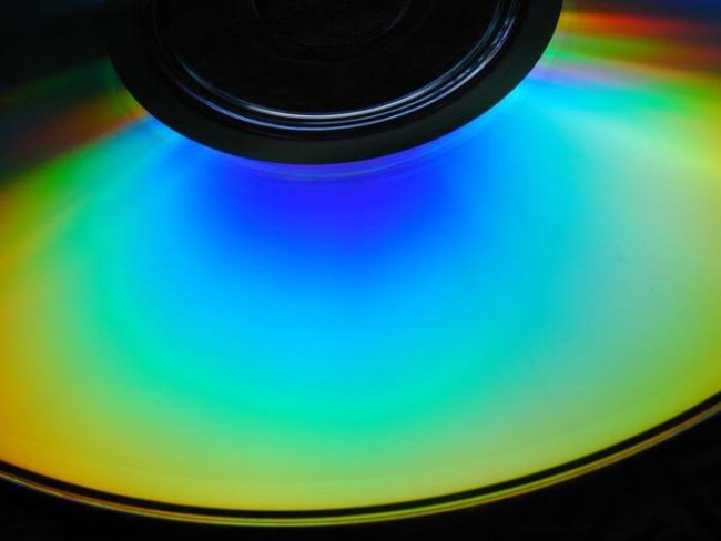 Sony и Panasonic представили новый формат оптических дисков для цифровых баз данных. Фото.