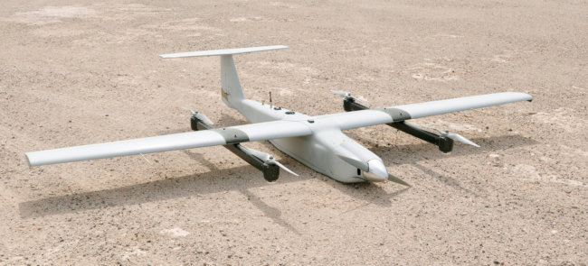 Разработана практичная система вертикального взлета и посадки для крылатых дронов. Фото.