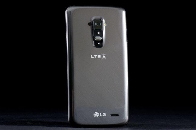 LG подтвердила выход гибкого смартфона G Flex 2 и фаблета Vu 4 в этом году. Фото.