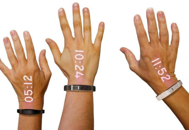 Ritot — первые в мире наручные проекционные часы с умными функциями. Фото.