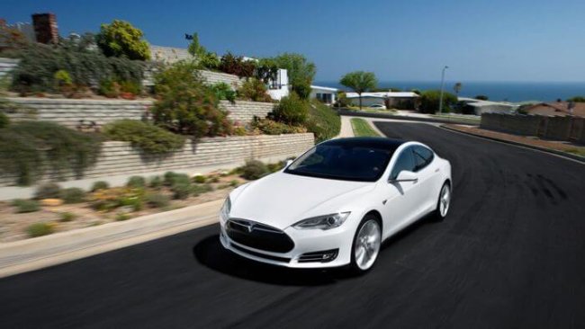 Система безопасности автомобиля Tesla Model S была успешно взломана. Фото.