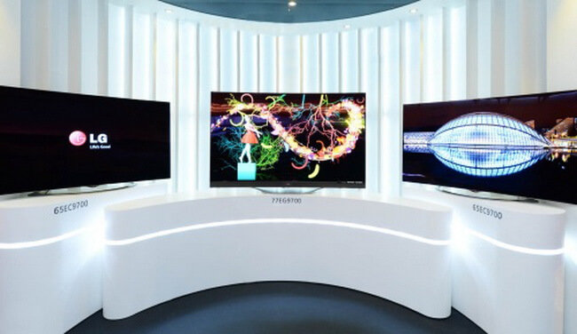 LG начинает продажи первых изогнутых OLED-телевизоров с разрешением 4K. Фото.