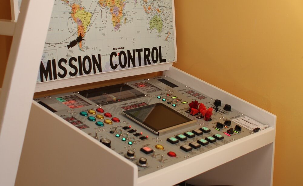 Американец построил для своих детей полноценный космический симулятор