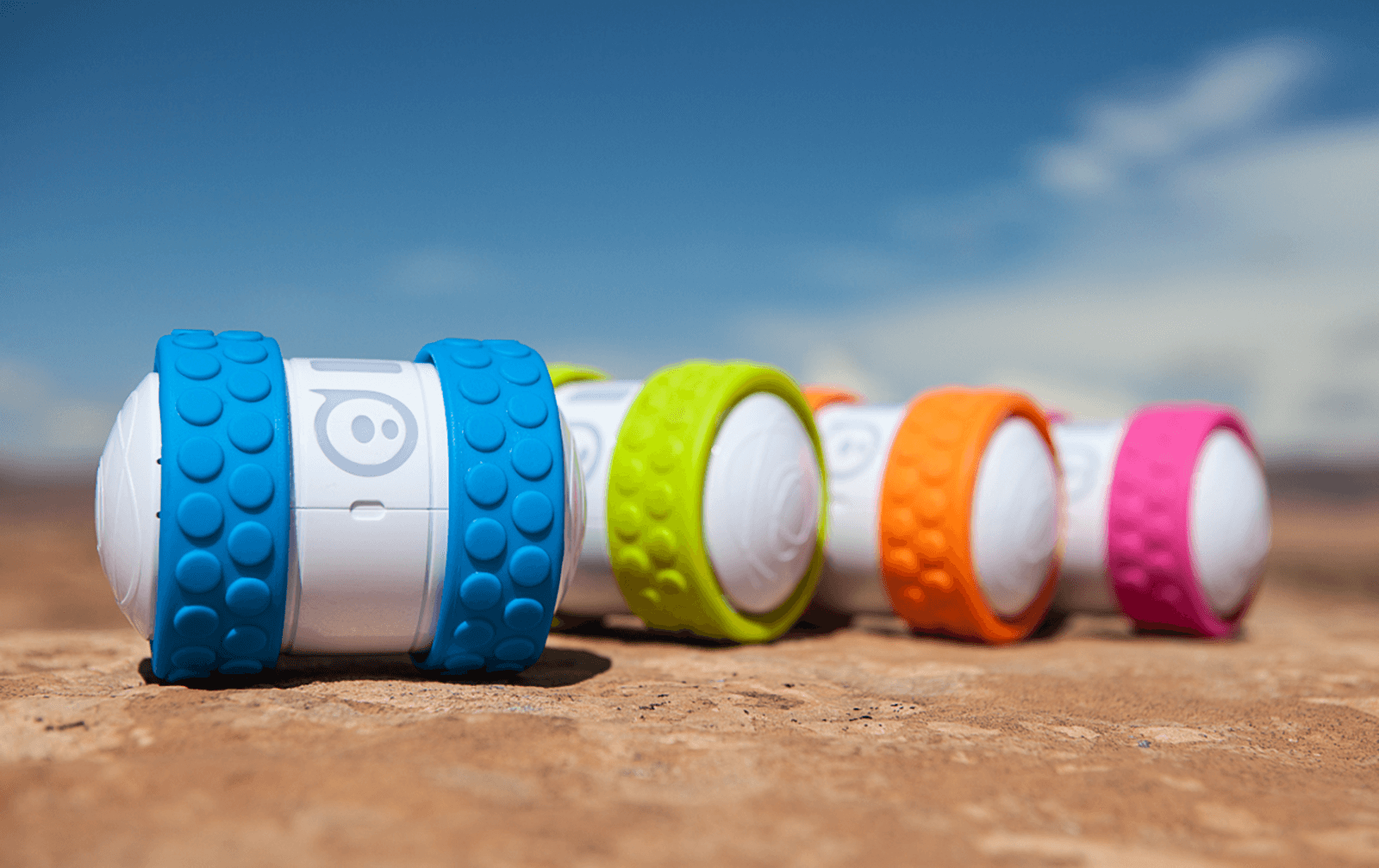 Ollie – крошечный гоночный гаджет, управляемый со смартфона