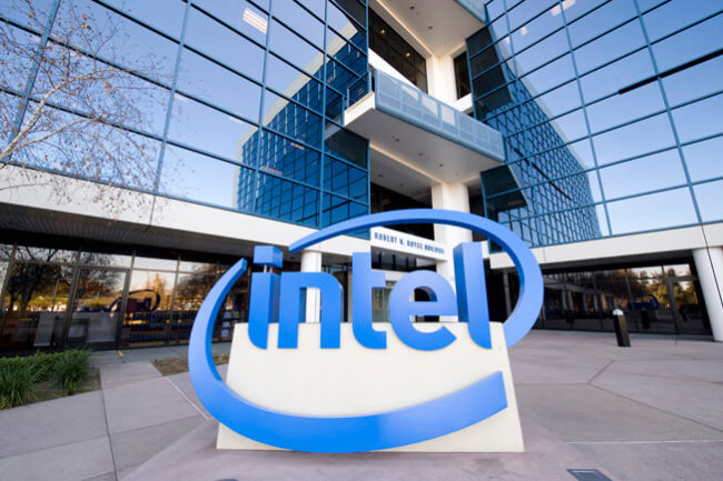 Intel инвестирует 1,5 млрд долларов в двух китайских чипмейкеров. Фото.