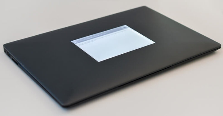Ноутбук с E-Ink экраном 