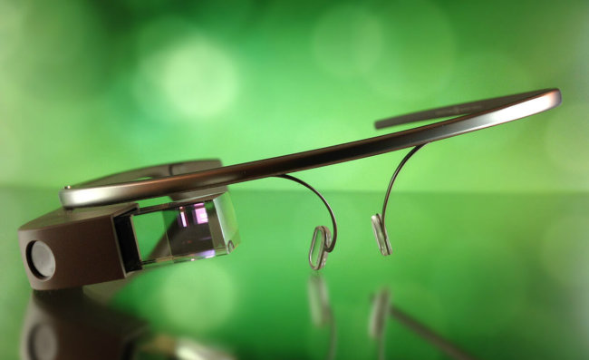 Google Glass вызывают пагубную зависимость. Фото.
