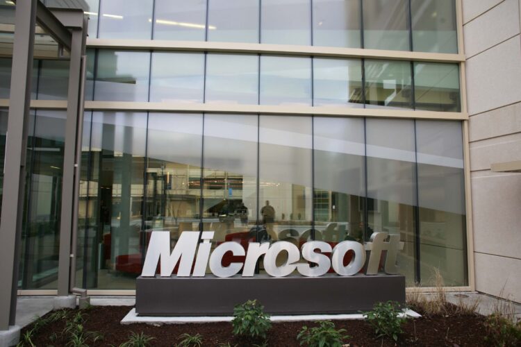 FlexSense: абсолютно новый способ использования планшета от Microsoft. Фото.