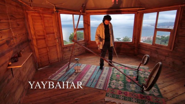 #видео | Турецкий музыкант изобрёл необычный музыкальный инструмент. Фото.