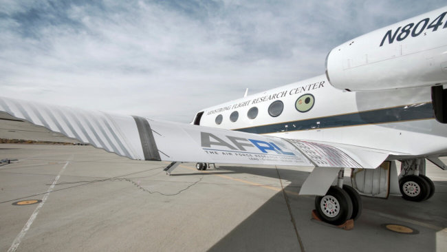 Агентство NASA решило заново создать крыло самолета. Фото.