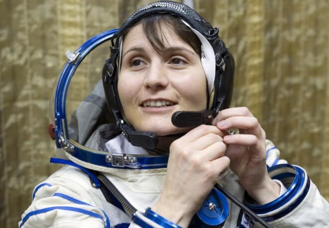 Экипаж МКС пополнился еще одной женщиной-космонавтом. Фото.