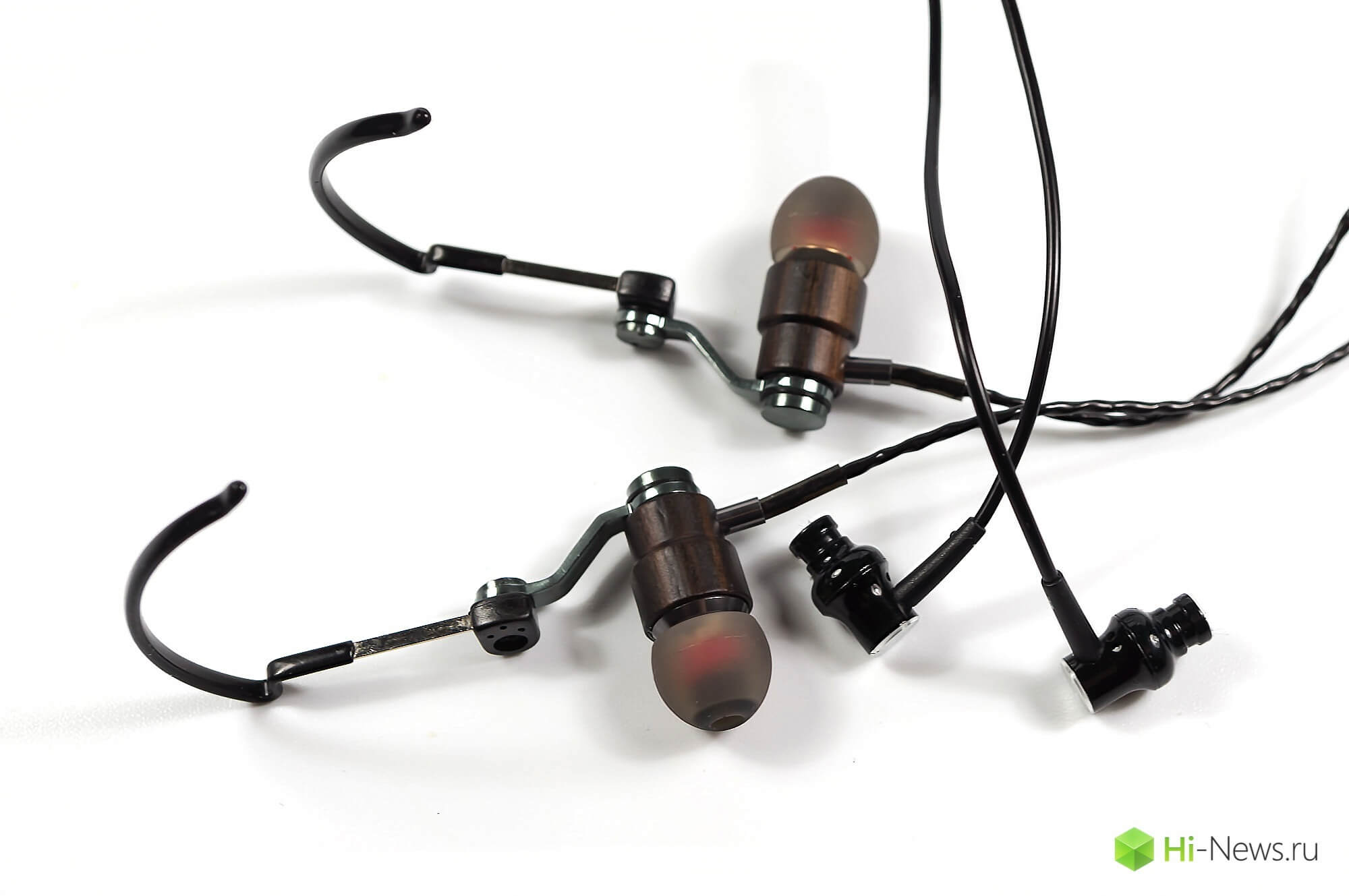 12 With HiFiMan Re600