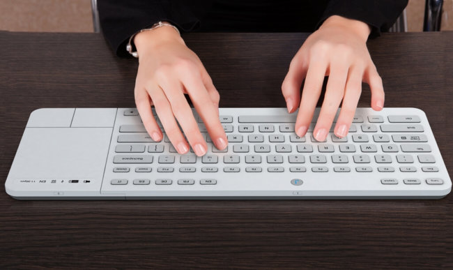 Jaasta: клавиатура, умеющая менять символы на своих клавишах. Фото.