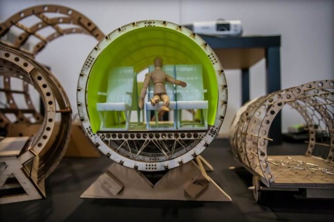 Проект Hyperloop Элона Маска сдвинулся с мертвой точки. Фото.