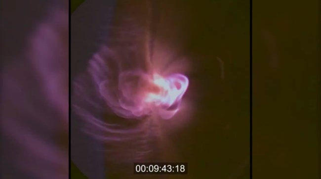 #видео дня | Космический корабль Orion в облаке горячей плазмы. Фото.