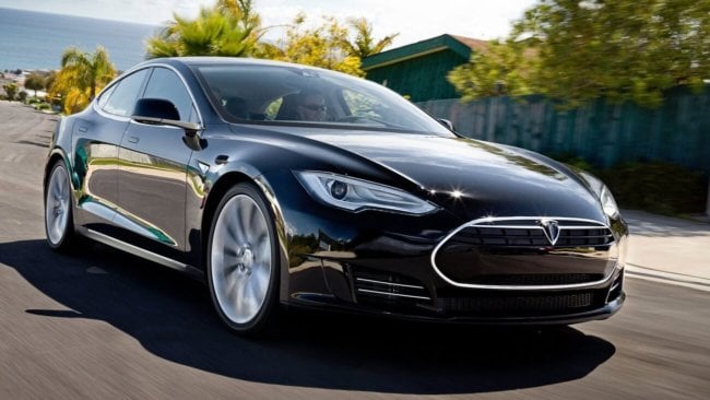 #видео | Электромобиль Tesla Model S P85D установил новый мировой рекорд. Фото.