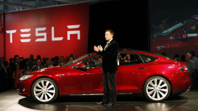 Tesla — разгон до 97 километров в час за 2,8 секунды. Фото.