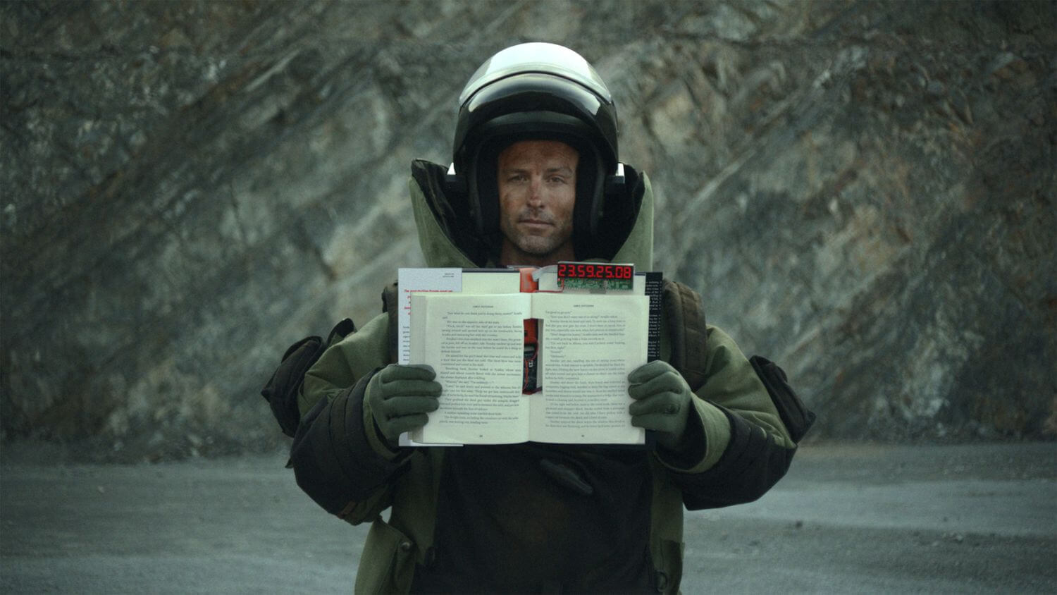 У вас есть всего 24 часа, чтобы прочесть эту самоуничтожающуюся книгу