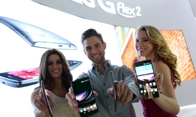 Объявлена официальная цена и дата начала продаж гибкого смартфона LG G Flex 2. Фото.