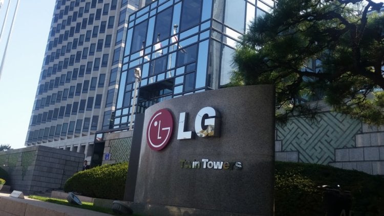 LG перейдет к созданию OLED
