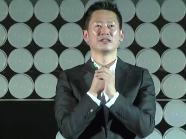 Новый главный дизайнер Samsung сделает из Galaxy S «конфетку». Новый главный дизайнер Samsung сделает из Galaxy S «конфетку». Фото.