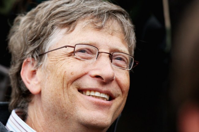 Билл Гейтс показал установку, вырабатывающую воду из отходов жизнедеятельности человека. Фото.