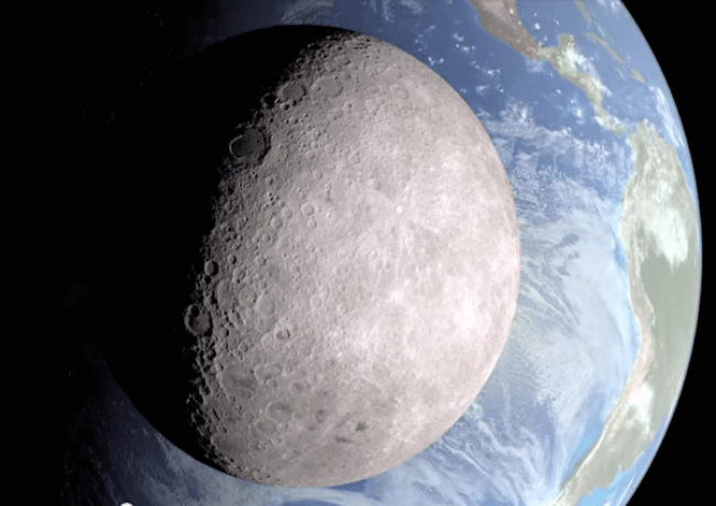 #видео дня | NASA показало невидимую нам сторону Луны. Фото.