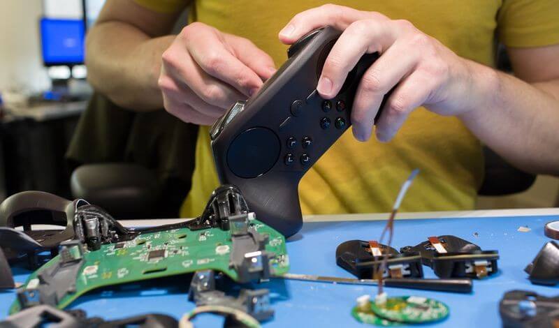 Компания Valve покажет свою гарнитуру виртуальной реальности уже через неделю