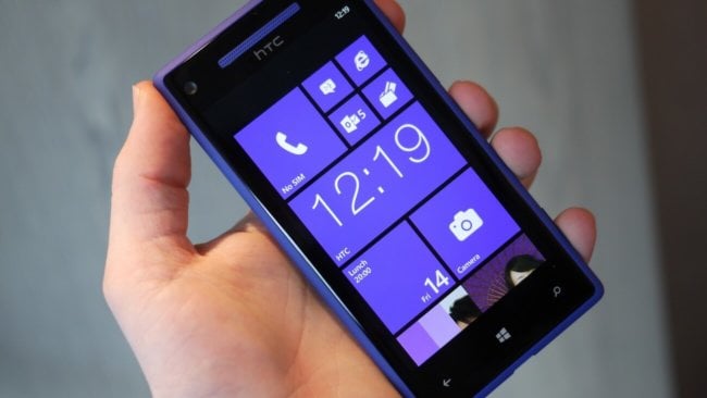 Windows 10 сможет работать даже на бюджетных смартфонах. Фото.