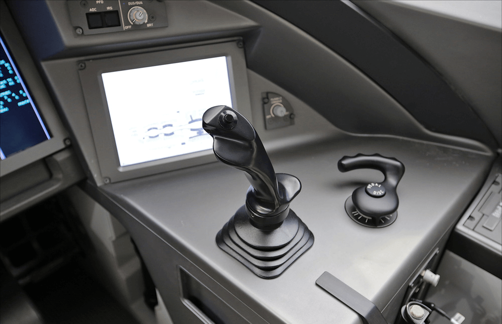 Опубликованы первые фотографии интерьера самолёта МС-21