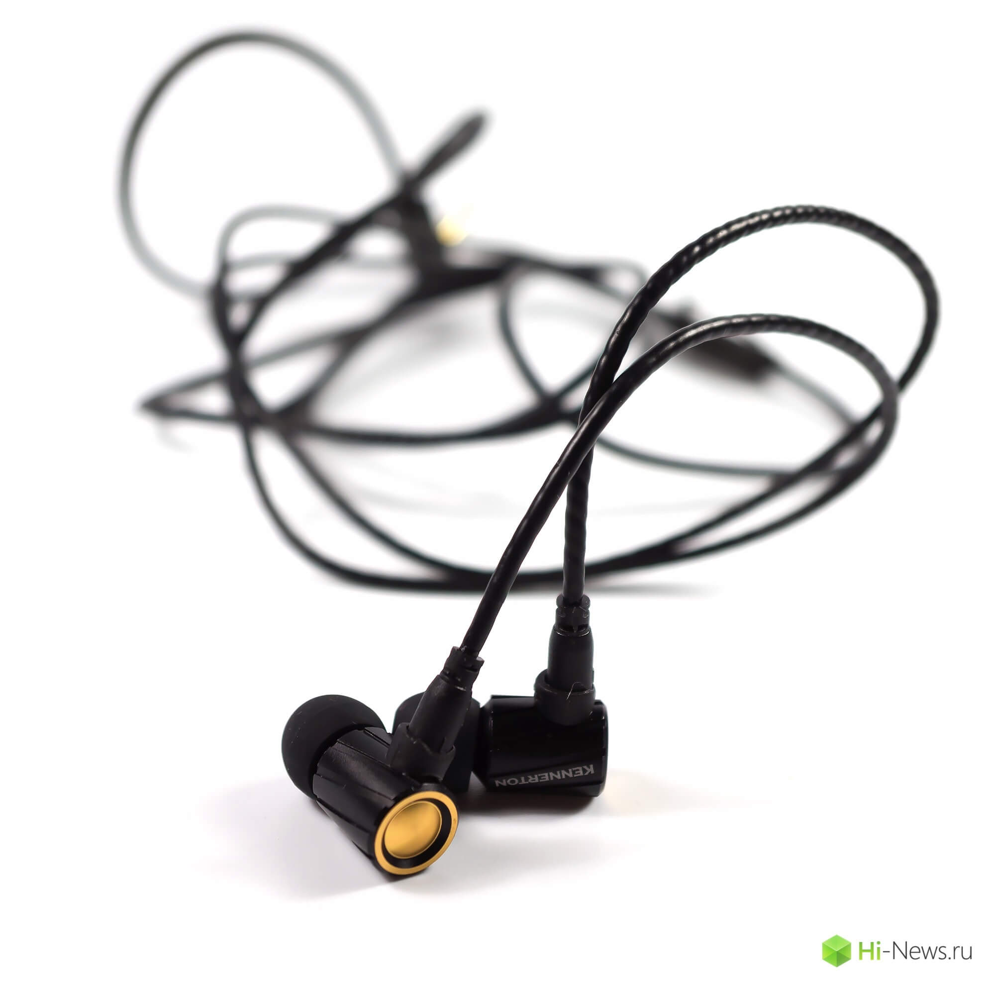 8 With cable 8 With cable