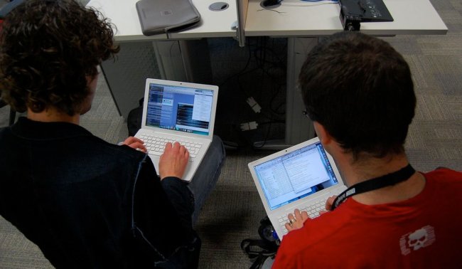 Корейский хакер законно заработал 225 000 долларов всего за два дня. Фото.