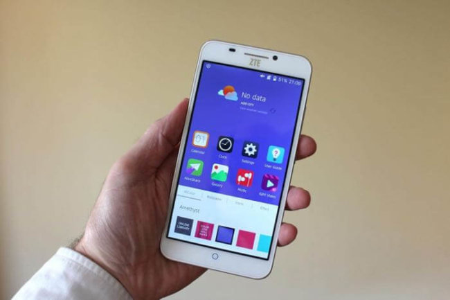 #MWC | ZTE представила первый в мире смартфон со сканером сетчатки глаз. Фото.