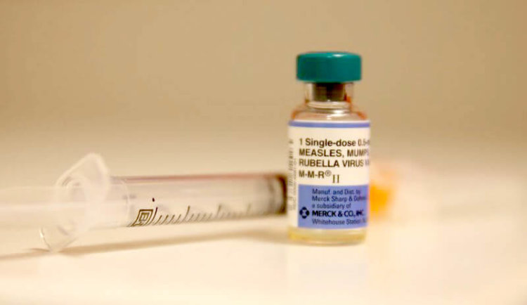 Власти Калифорнии сделали вакцинацию школьников обязательной