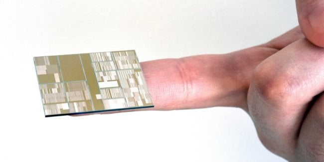 IBM разработала чип, в четыре раза мощнее самых лучших процессоров на рынке. Фото.