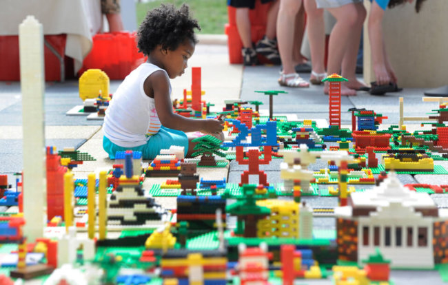 LEGO отказывается от обычного пластика в своих игрушках. Фото.