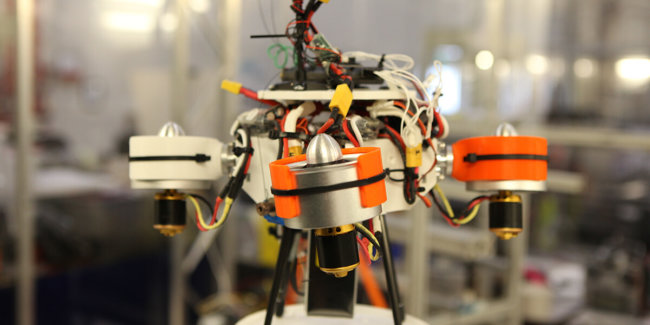В NASA разрабатывают дронов для поиска полезных ископаемых на Луне и Марсе. Фото.